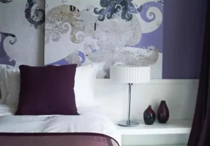 Seven Hotel