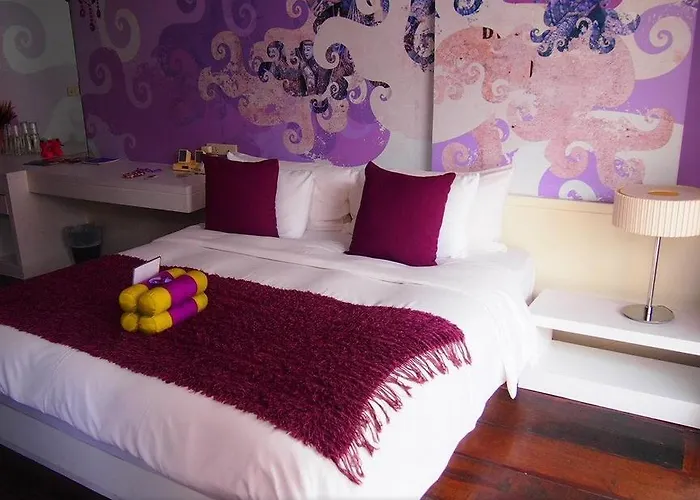 Seven Hotel