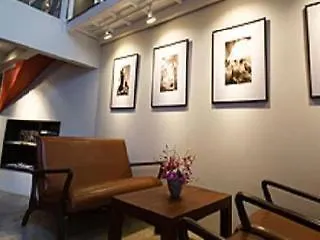 Hotel Seven